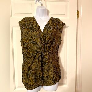 Halogen Womans Sleeveless Blouse Black & Olive Green Animal Print Twisted Medium
